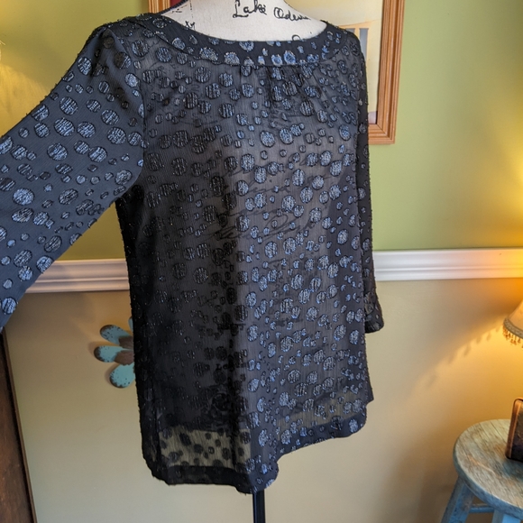LOFT Tops - SALE 💥 Loft blouse